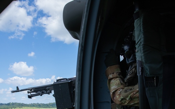 Wisconsin National Guard’s 1st Battalion, 147th Aviation Regiment crews conduct aerial gunnery qualification