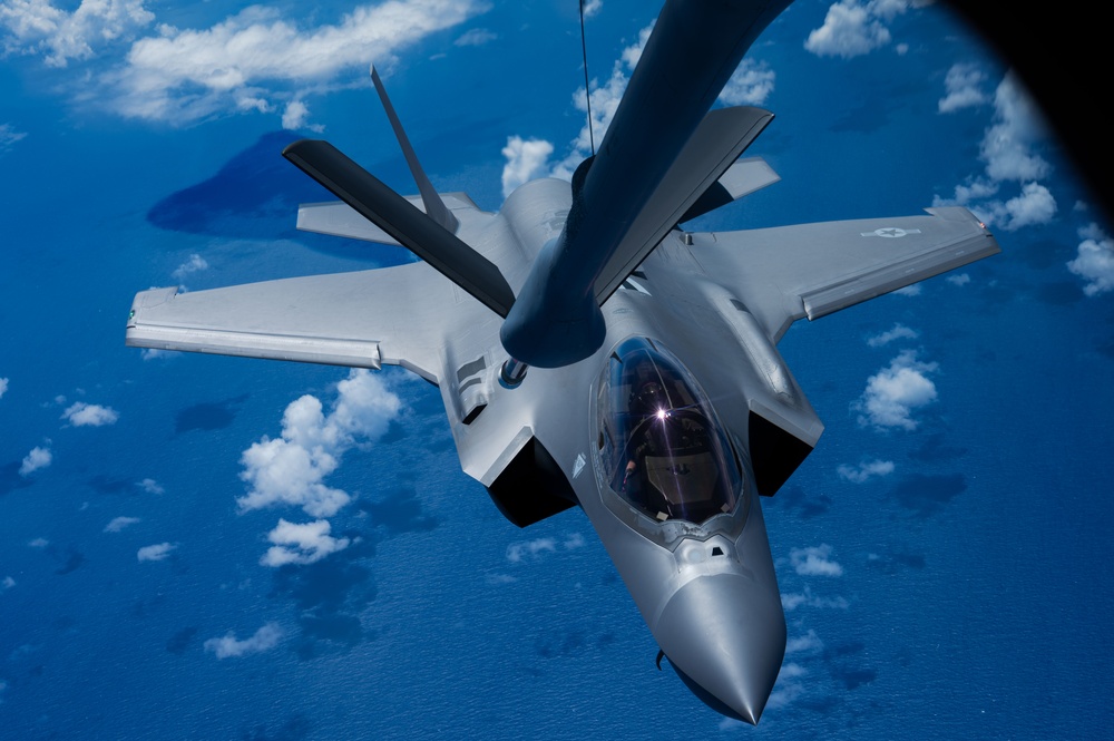 Air Mobility Command delivers global reach in DLE 25