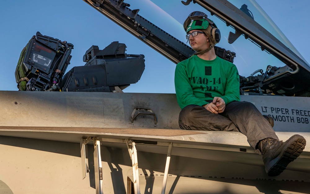 Sailors Conduct Maintenance Aboard George Washington