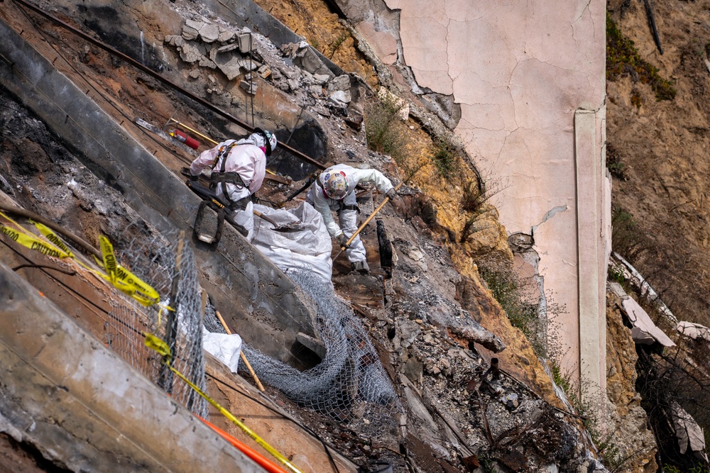 USACE supports Wildfire Debris Removal in Southern California