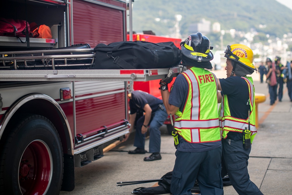 USS Tripoli Conducts an 8010 Fire Drill