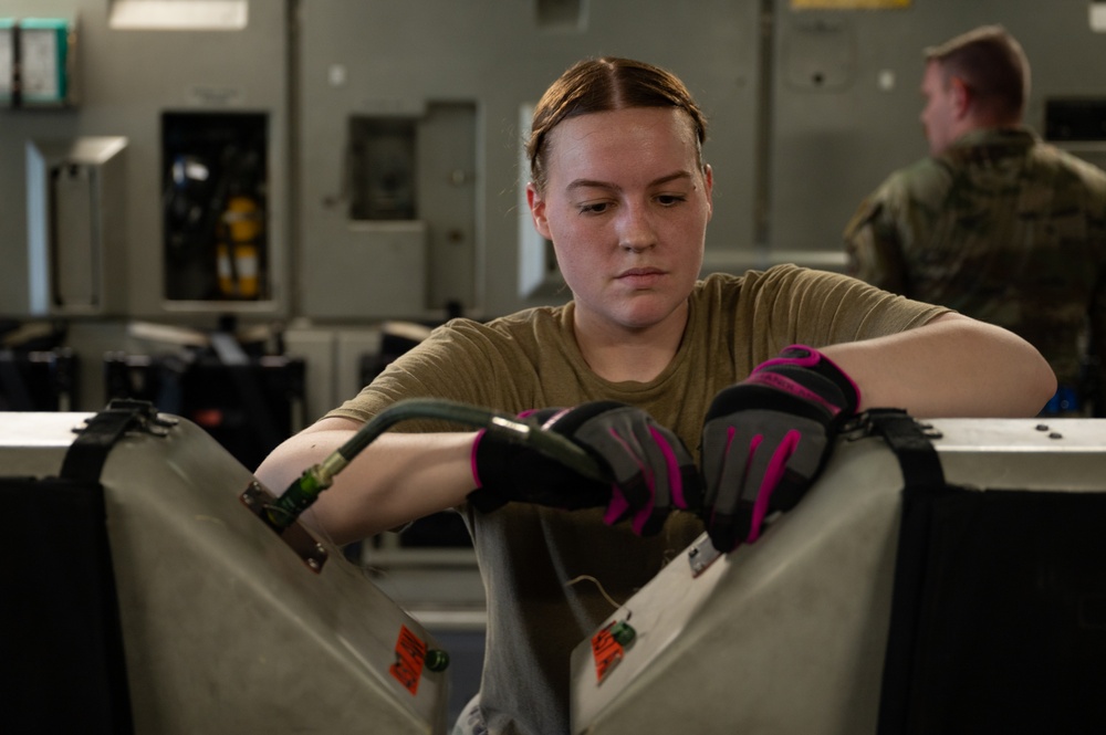 C-17 transports Allied force for static line jumps