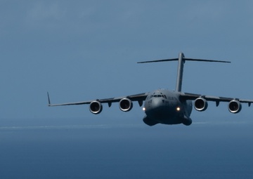 Training for proficiency: C-17 crew practices cargo drops during TS25
