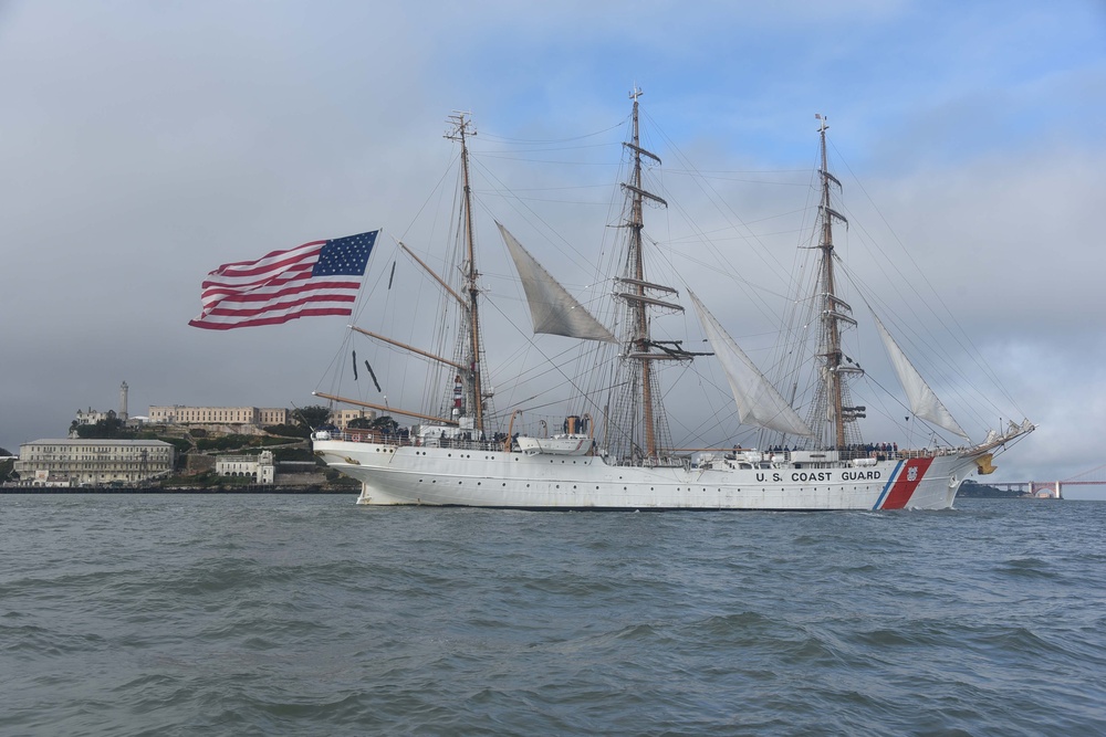 USCGC Eagle sails into San Francisco
