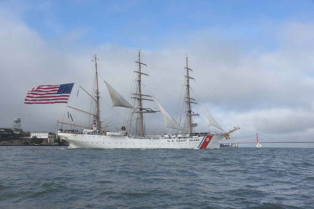 USCGC Eagle sails into San Francisco