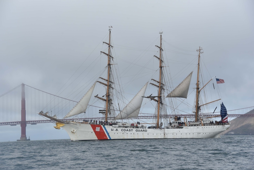 USCGC Eagle sails into San Francisco