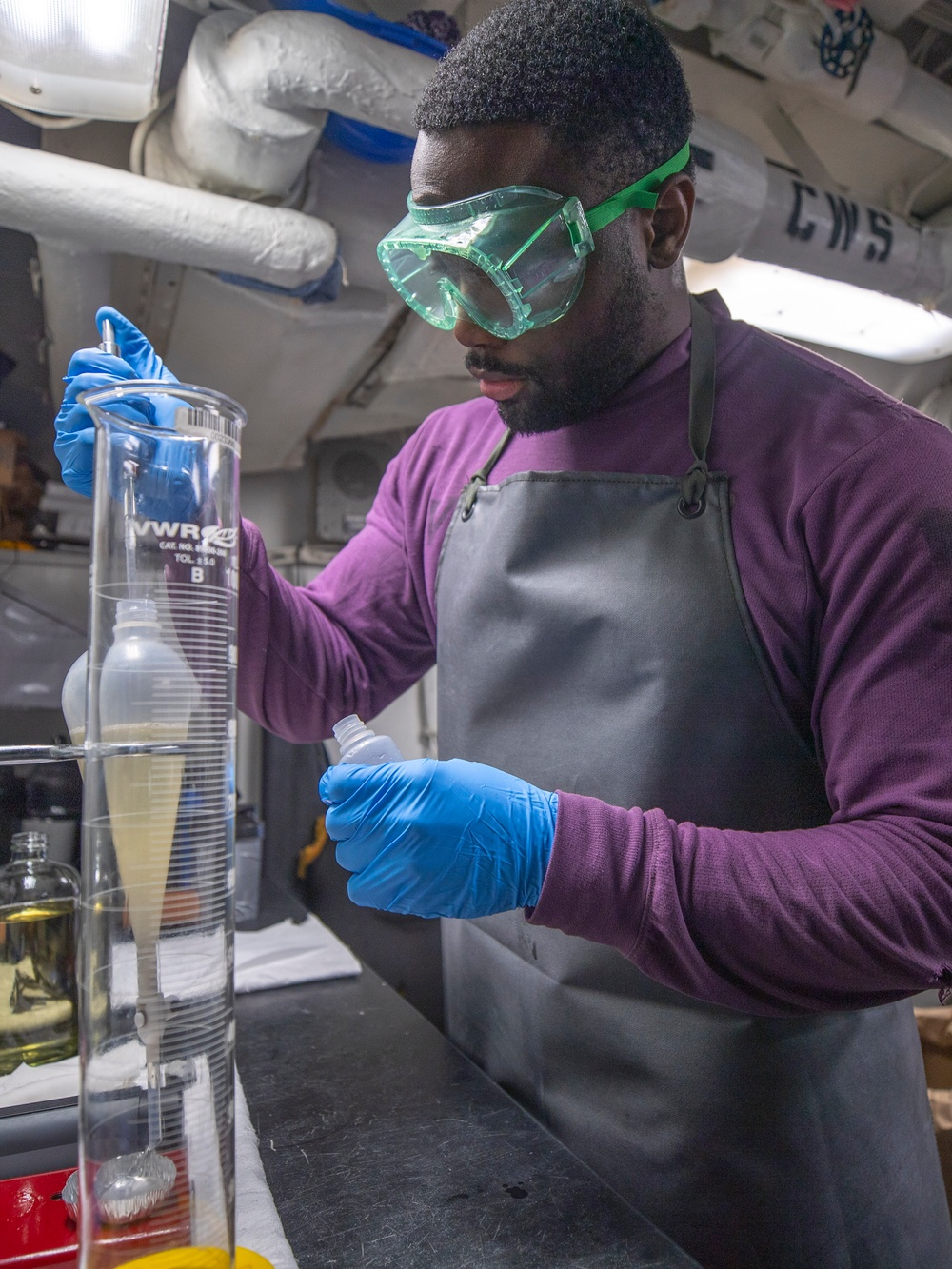 George Washington Conducts Fueling-at-Sea with Badlands Trader