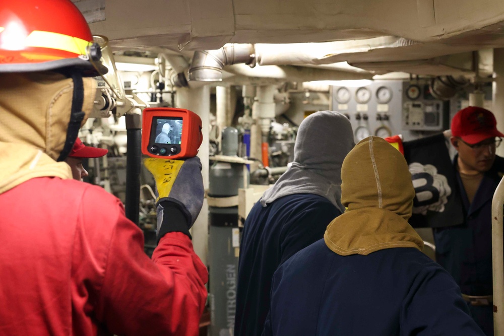USS FORREST SHERMAN (DDG 98) GQ