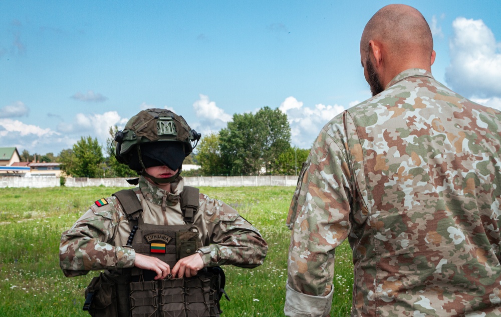 10th Special Forces Group enhance medical capabilities during a TCCC training with the Lithuanian National Guard