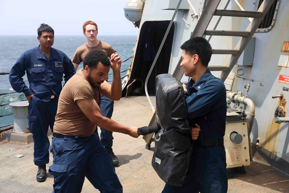 USS FORREST SHERMAN (DDG 98) DAILY OPERATIONS