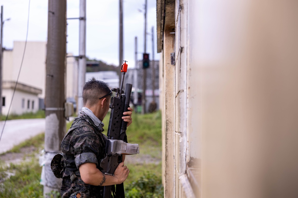 2/23 Marines exchange practices with ROK Marines and conduct MOUT Drills during KMEP 25.2