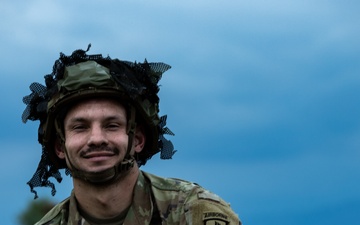 173rd Airborne Brigade perform an airborne operation in Aviano