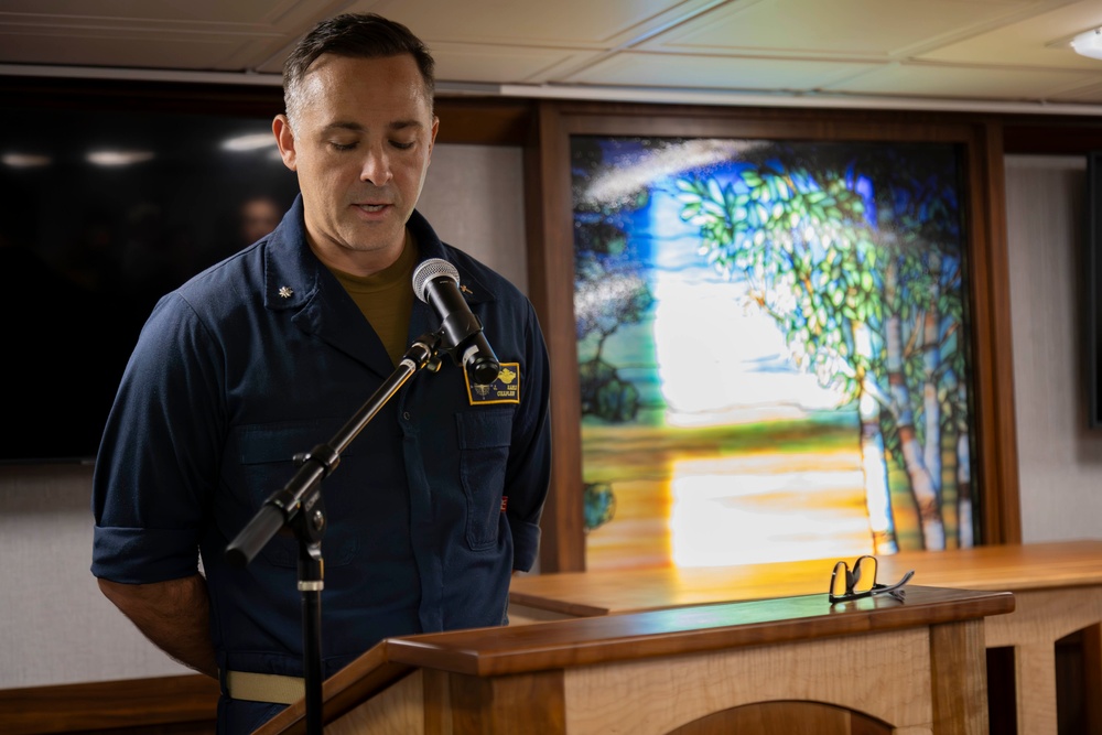 USS Gerald R. Ford (CVN 78) Chaplain Leads Religious Service
