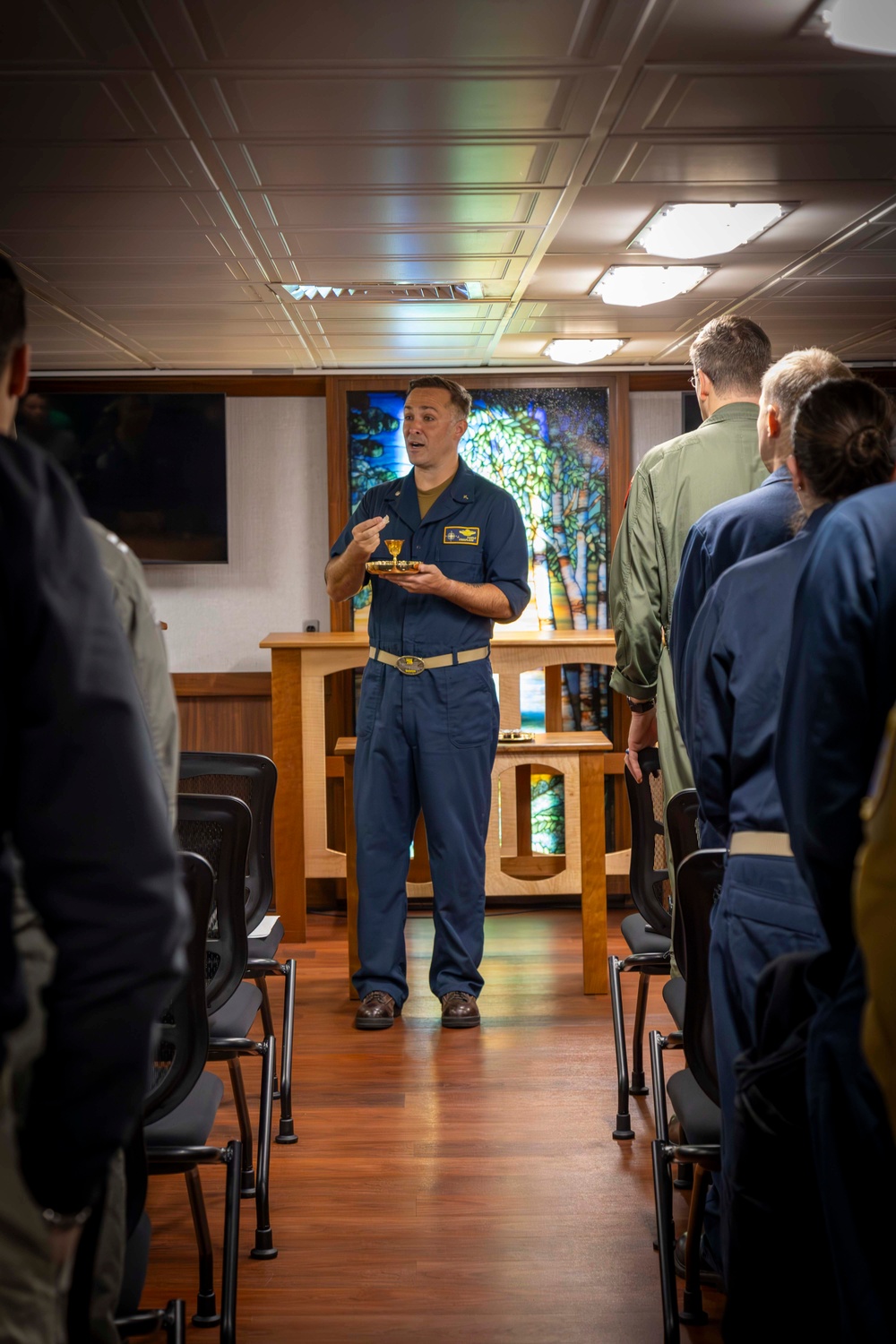 USS Gerald R. Ford (CVN 78) Chaplain Leads Religious Service