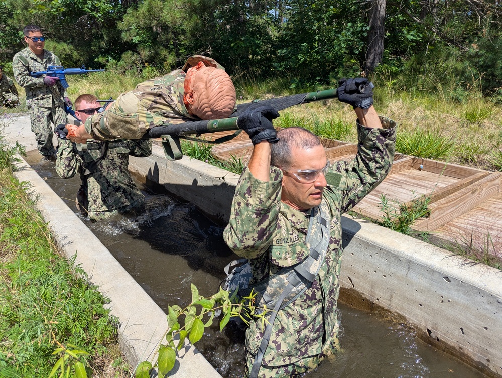Navy Reservists hone medical skills during Operation Commanding Force at Fort Drum