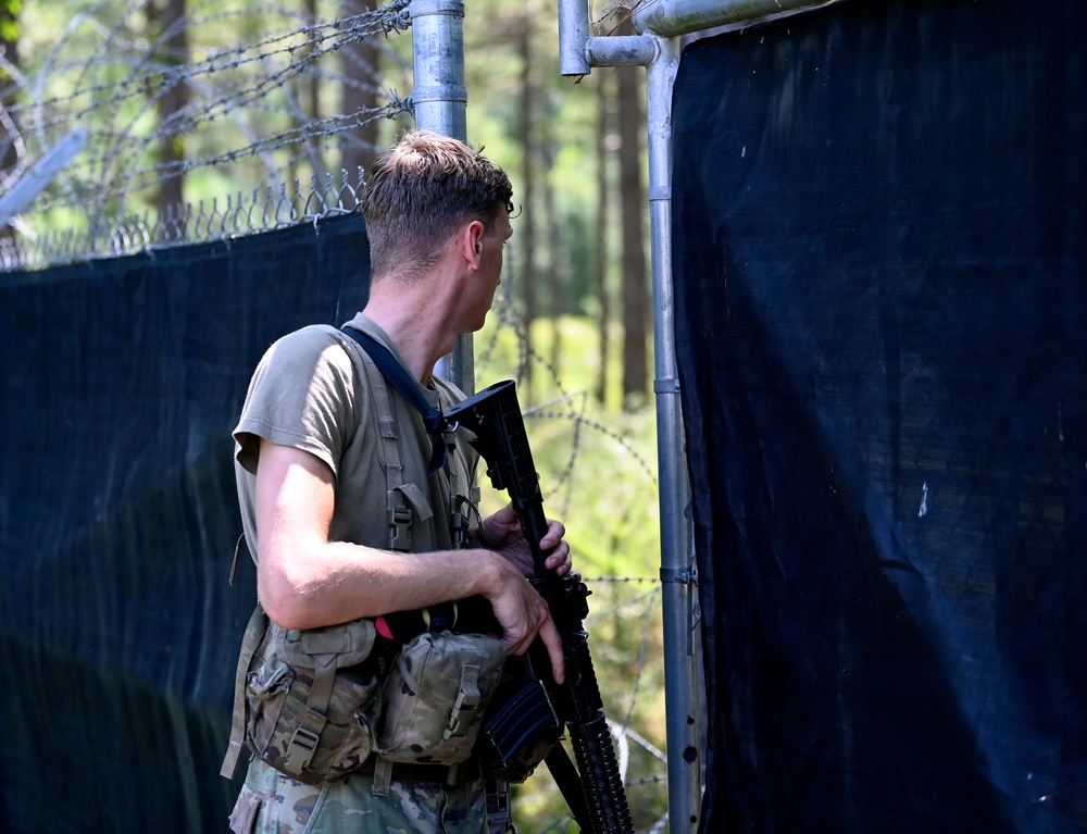 Students Participate in Sluss-Tiller Exercise