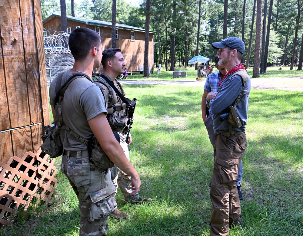 Students Participate in Sluss-Tiller Exercise