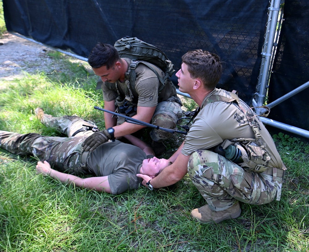 Students Participate in Sluss-Tiller Exercise