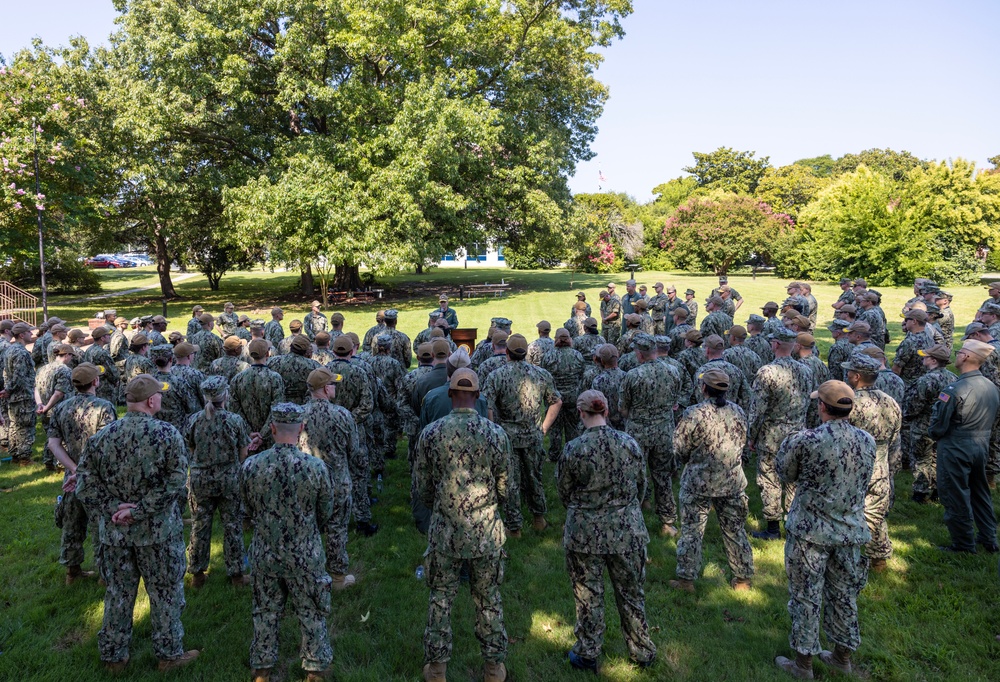 Vice Adm. Gumbleton Speaks to RSOI Sailors