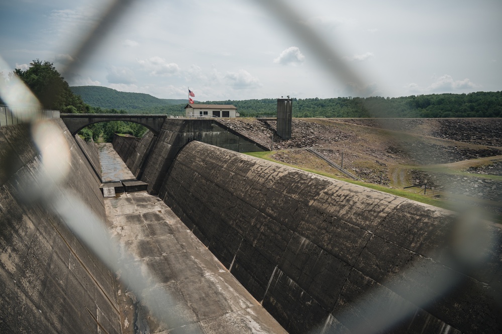 Baltimore District leadership visits Stillwater Dam project