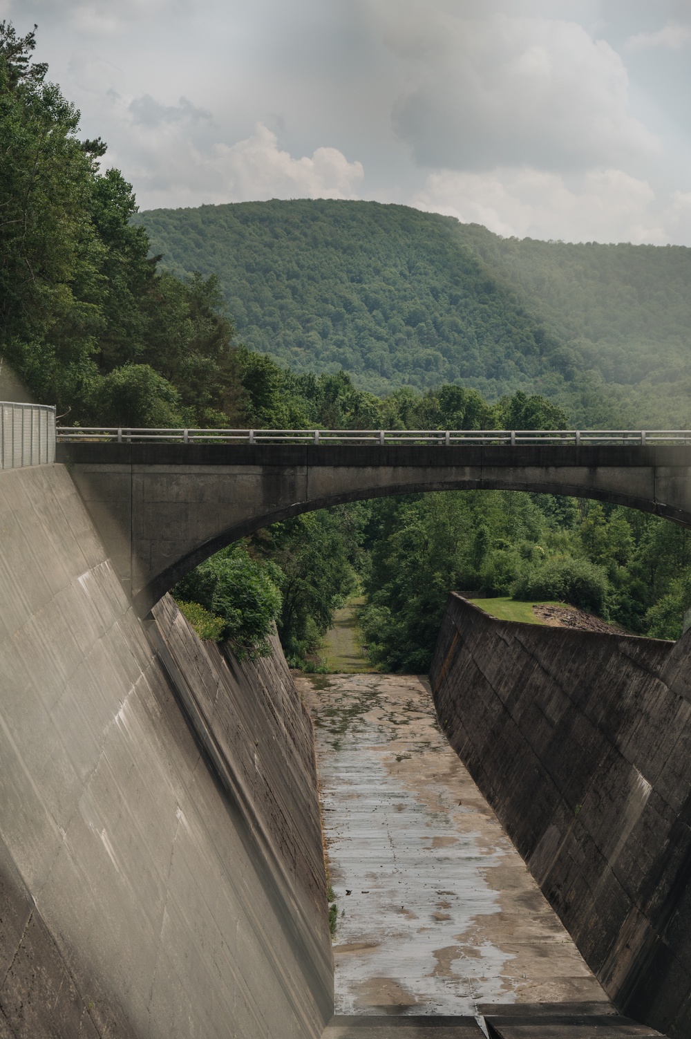Baltimore District leadership visits Stillwater Dam project