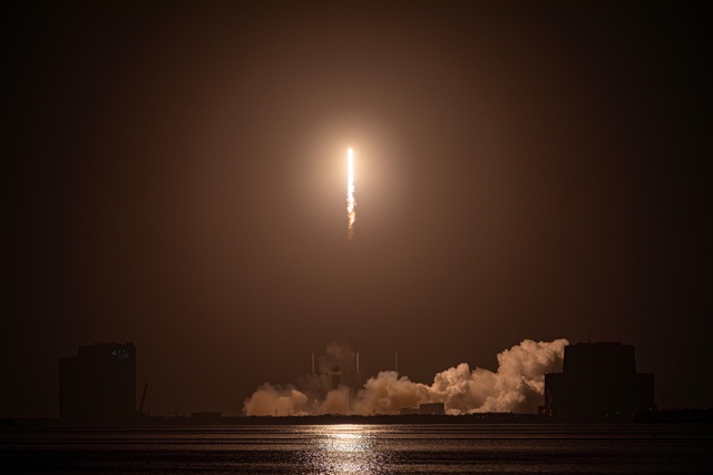 Starlink 10-26 Launches from Cape Canaveral Space Force Station