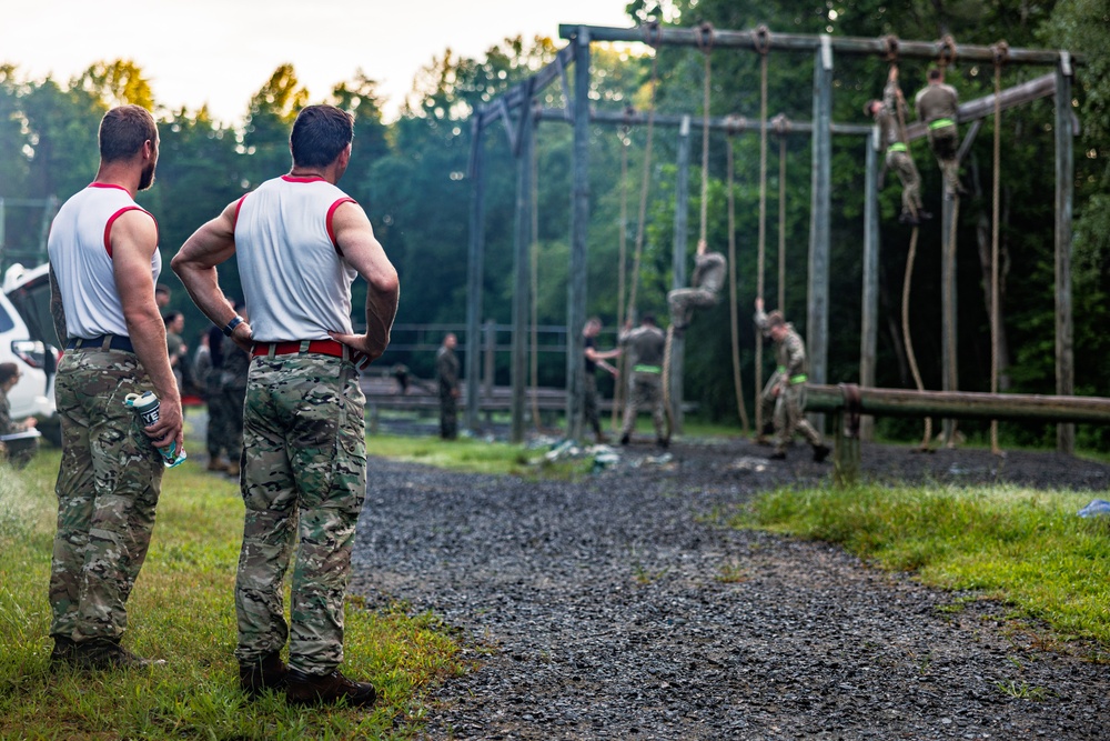 Virginia Tempest: British Royal Marines conduct o-course