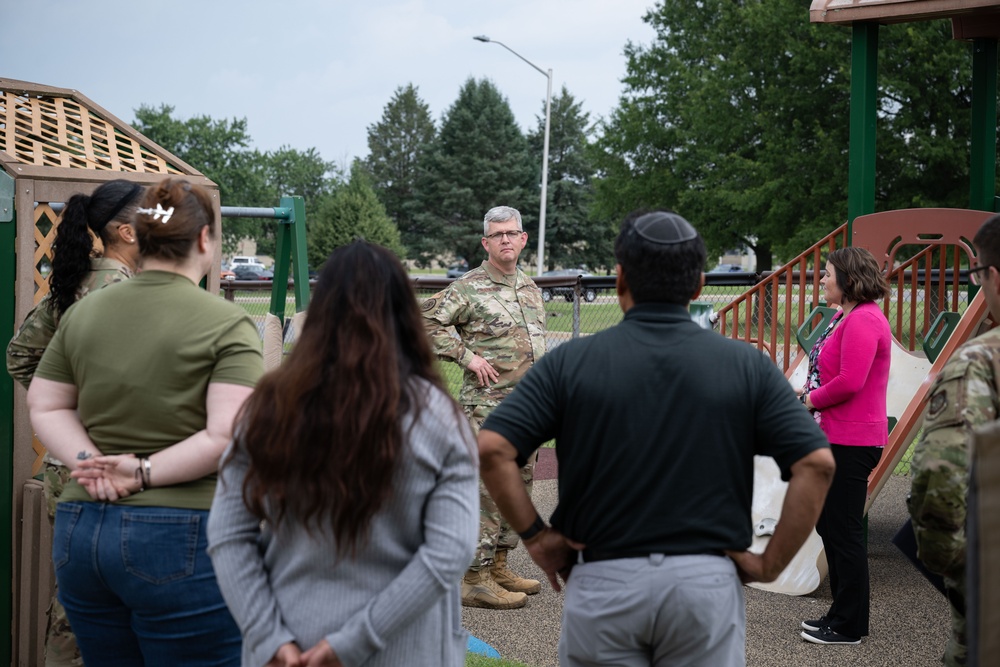 Brig. Gen. Babcock visits Team Dover