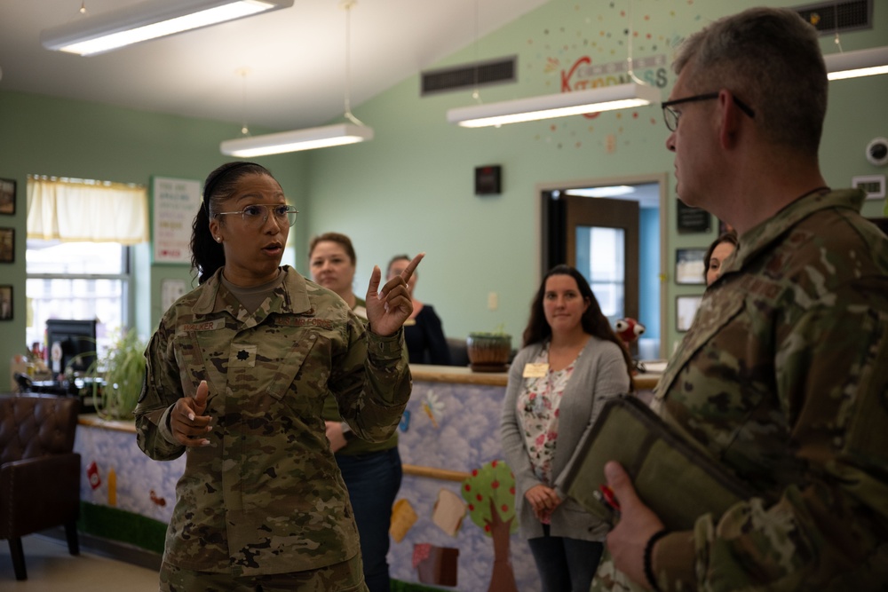 Brig. Gen. Babcock visits Team Dover