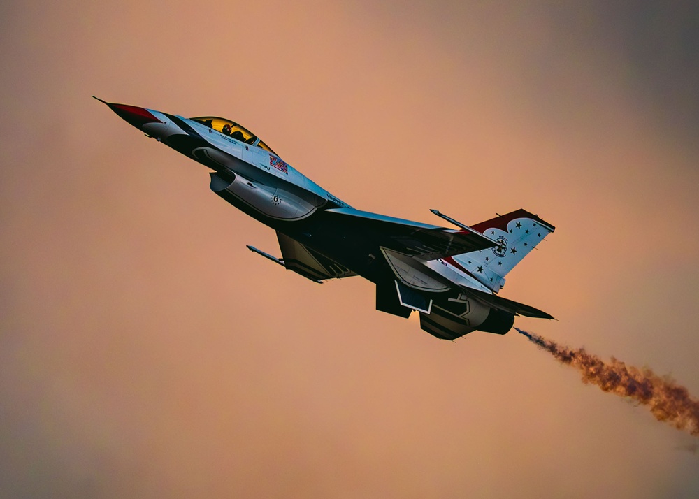 Thunderbirds Rehearse Over F.E. Warren