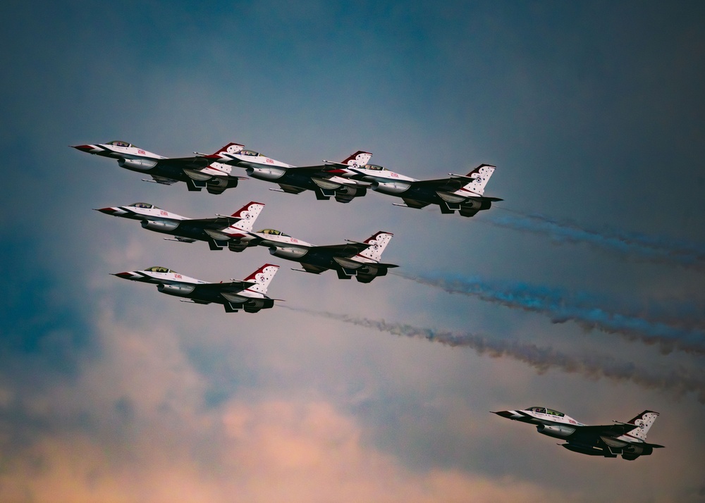 Thunderbirds Rehearse Over F.E. Warren