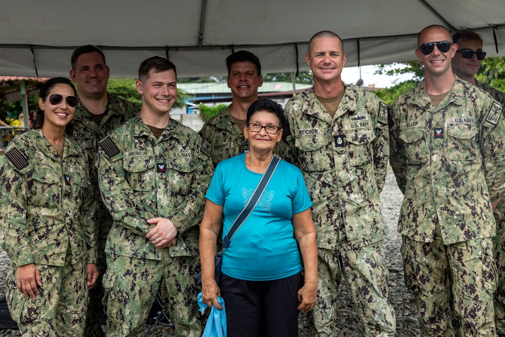 USFF Band Performs in Costa Rica for CP25