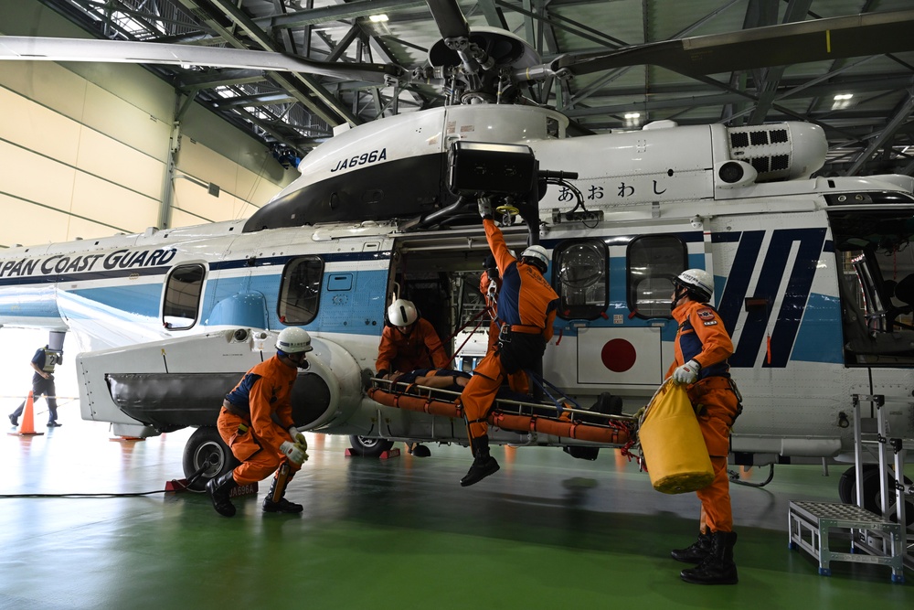 The Legend-Class U.S. Coast Guard Cutter Stratton (WMSL 752) crew tour Japan Coast Guard base during trilateral professional exchange