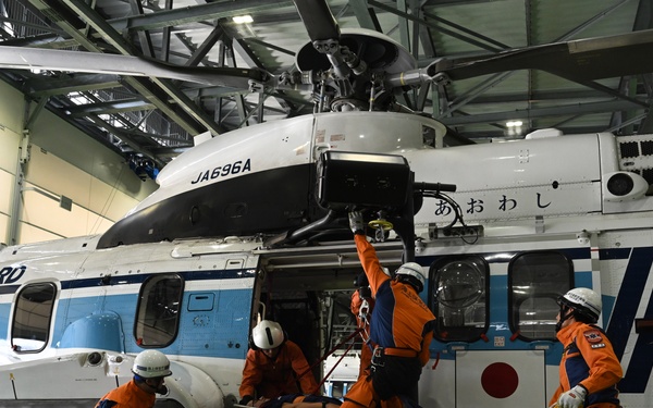 The Legend-Class U.S. Coast Guard Cutter Stratton (WMSL 752) crew tour Japan Coast Guard base during trilateral professional exchange