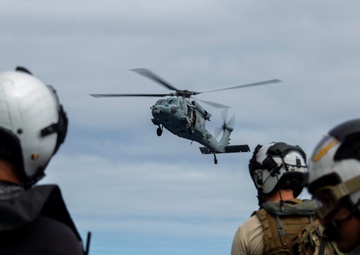 Abraham Lincoln conducts flight operations