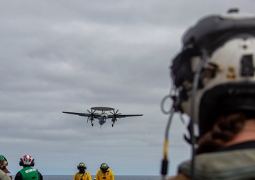 Abraham Lincoln conducts flight operations