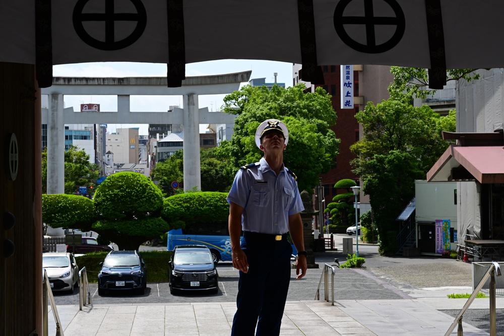 US, Philippine coast guards visit with Kagoshima government ahead of joint exercise