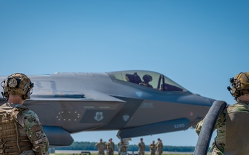 103d Provides Rapid Fighter Jet Refueling &amp; Rearming in Record Time with C-130H