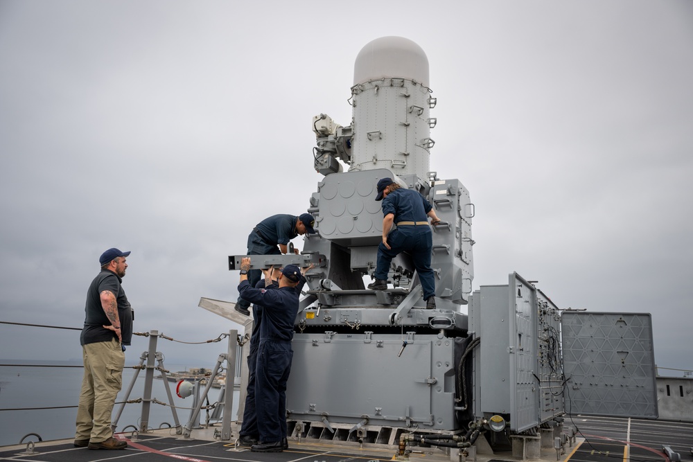 USS Charleston (LCS 18) Visits Naval Surface Warfare Center, Port Hueneme Division for Combat Systems Tune-Up, Employee Tours