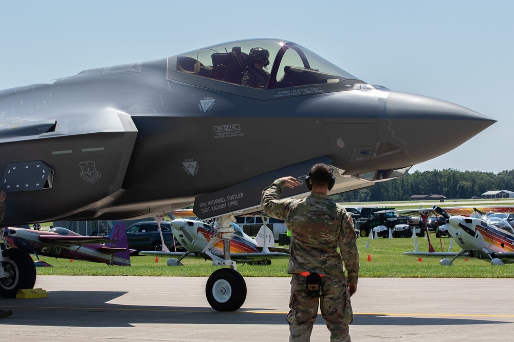 Wisconsin National Guard represented at world's largest air show, EAA AirVenture