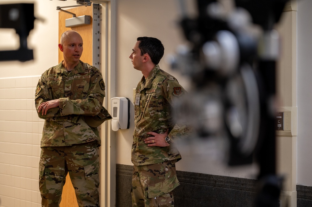 107th Attack Wing CC visits Operation Healthy Ellwood