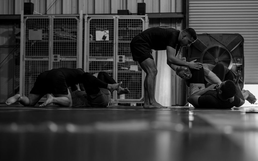 Building resilience on the mat: Airmen train in Brazilian jiu-jitsu