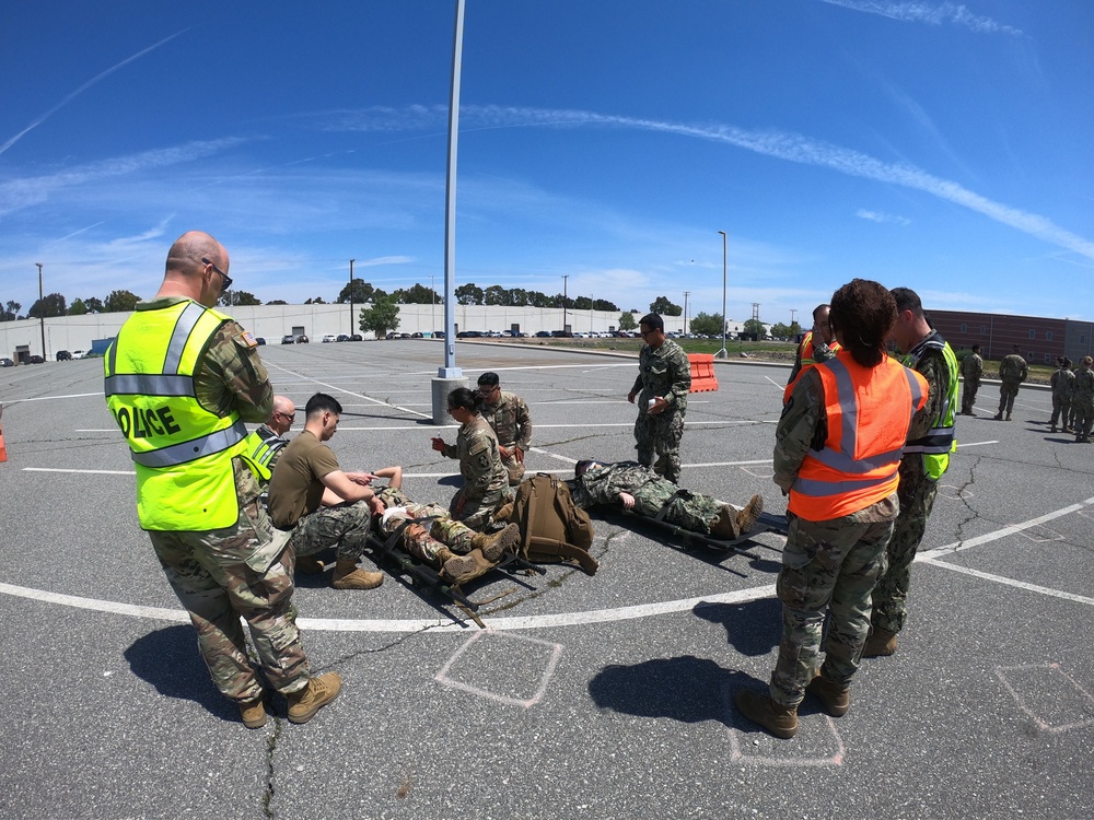 Army Reserve Soldiers conduct active shooter training with local first responders