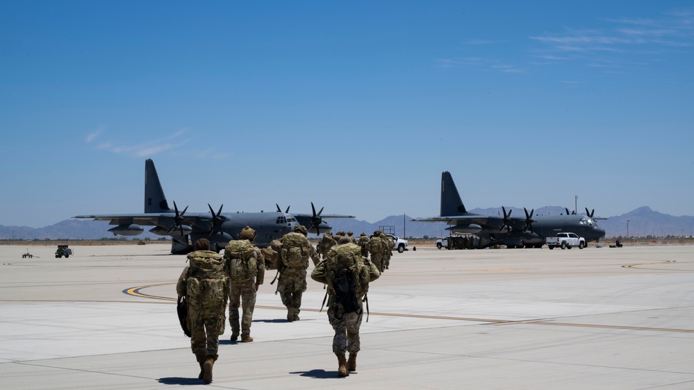 Air Commandos begin aerial operations during EW 25.2