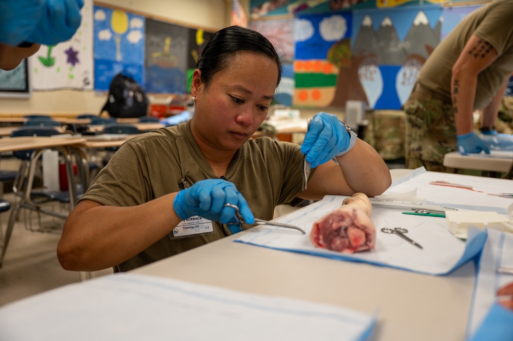 IRT participants complete suture lab