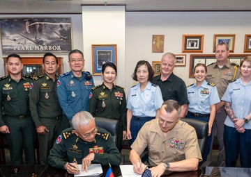Royal Cambodian Armed Forces visit USINDOPACOM for Bilateral Defense Dialogue