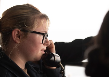 Midshipmen Test Sound Powered Phones Aboard Makin Island