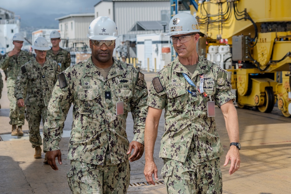 NAVFAC Pacific Commander visits PHNSY &amp; IMF