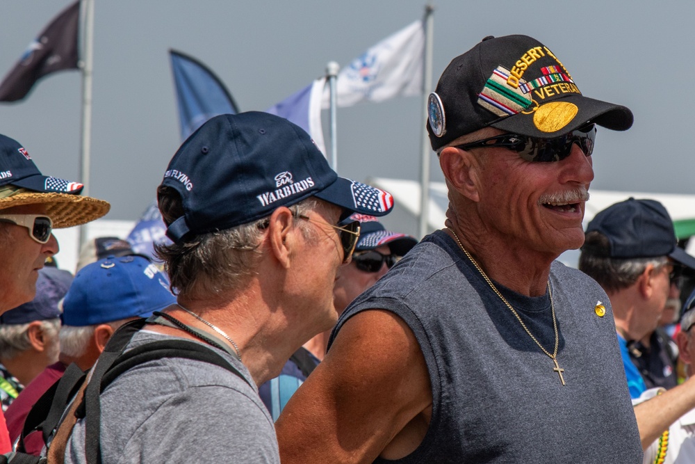 EAA AirVenture honors veterans with tribute parade