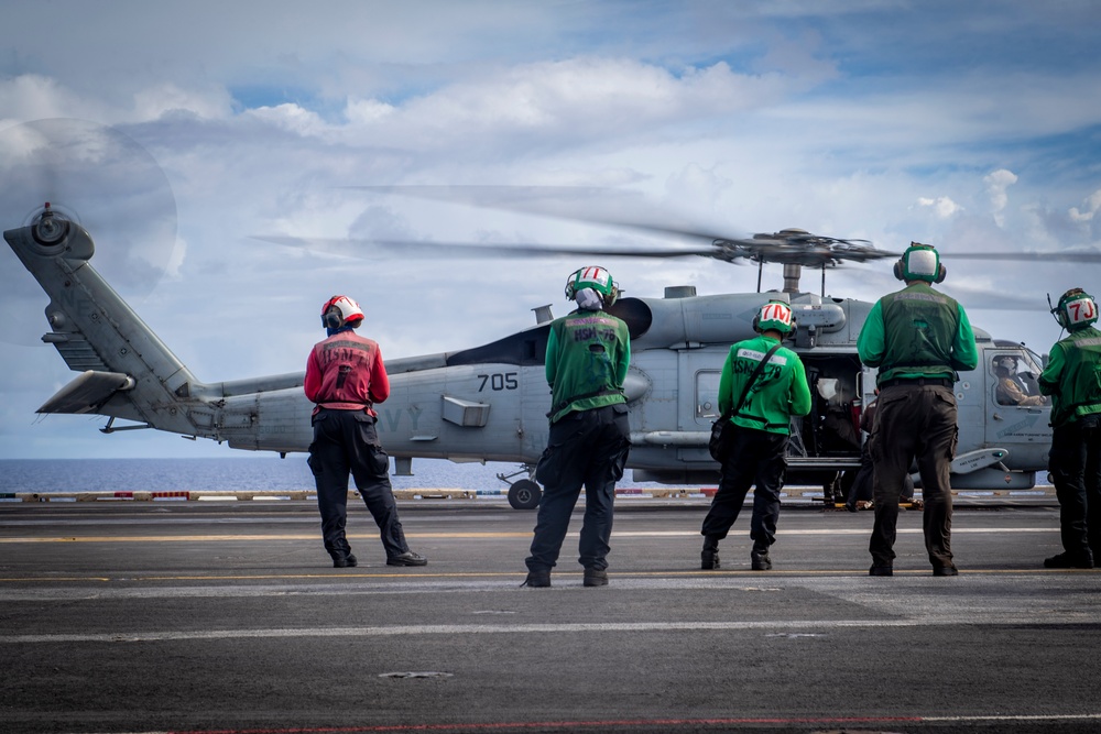 USS Carl Vinson (CVN 70) Conducts Routine Operations in the Pacific Ocean